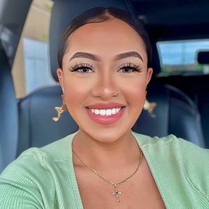 Meet your Posher, Reanna